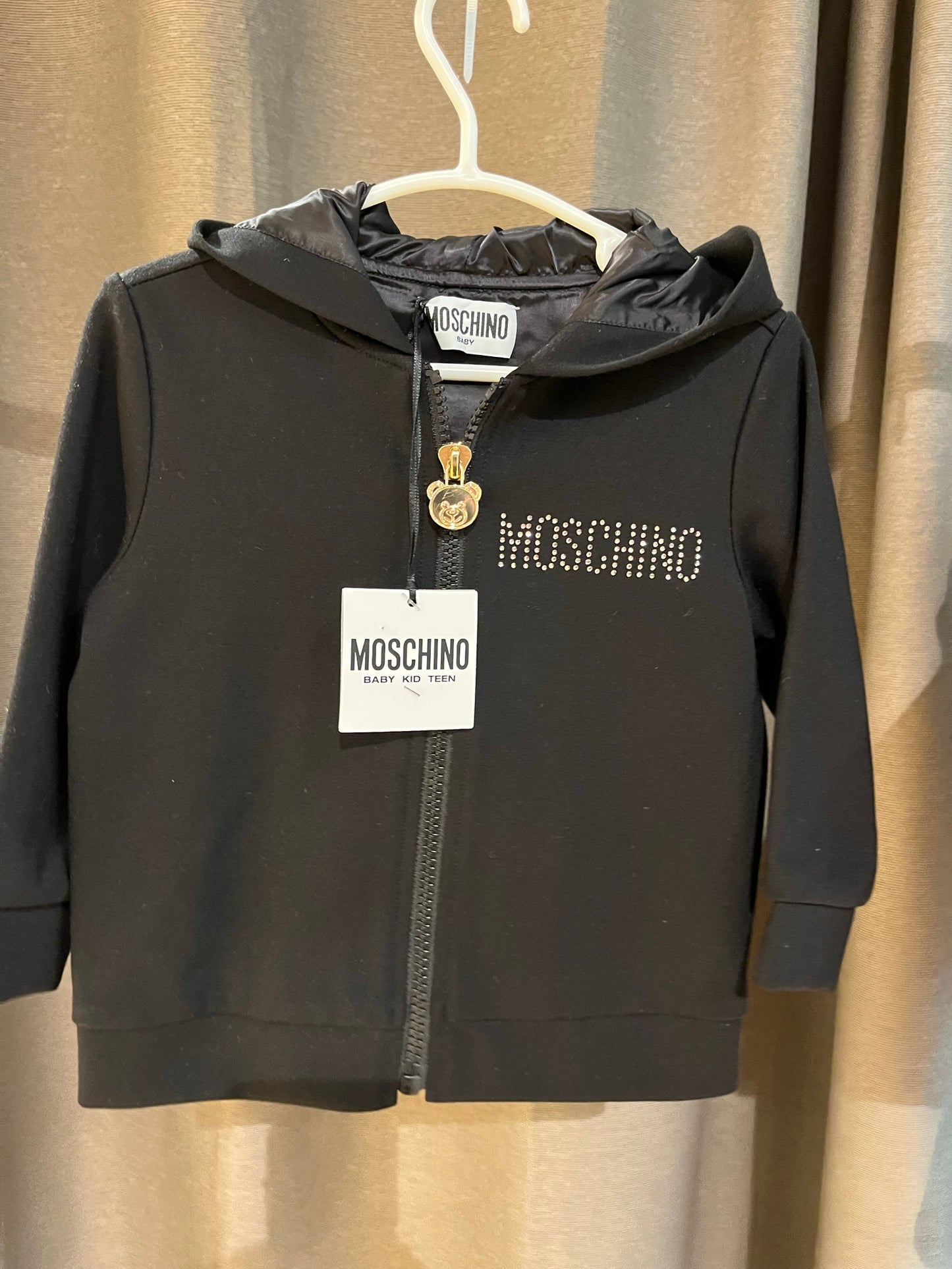 MOSCHINO